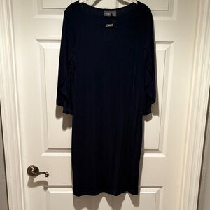 Chico’s Traveler’s Navy Dress with 3/4 Tulip Sleeves. Chicos size 1 or Sz 10